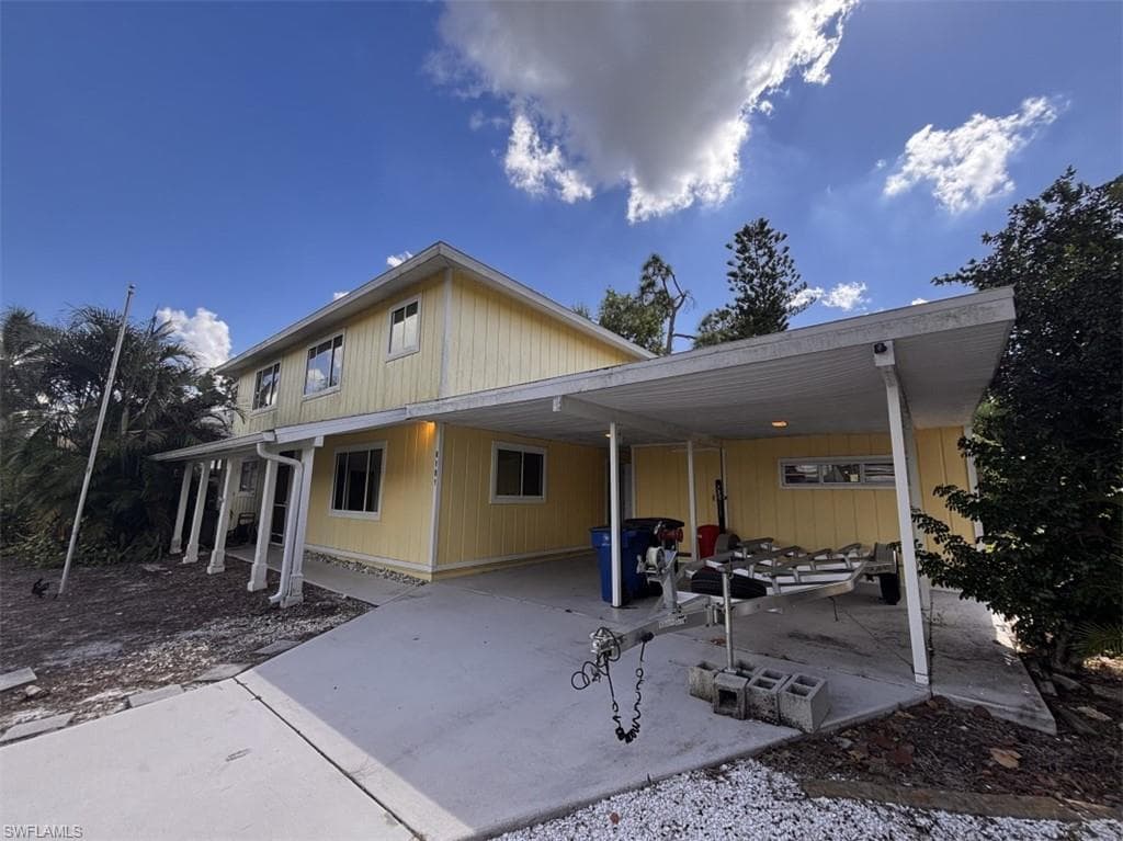 8181 Lake San Carlos CIR FORT MYERS, FL 33967