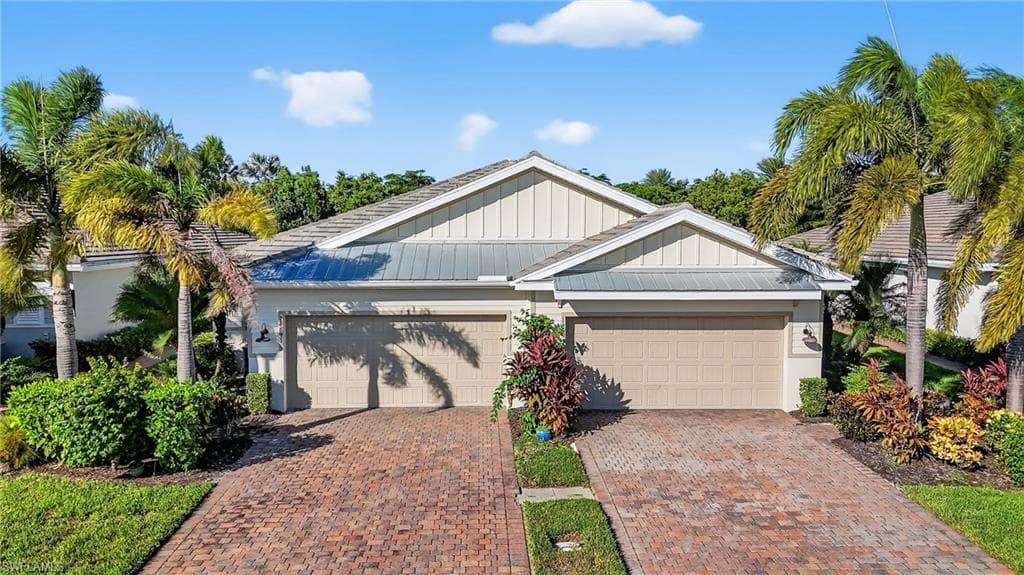 14891 Edgewater CIR NAPLES, FL 34114