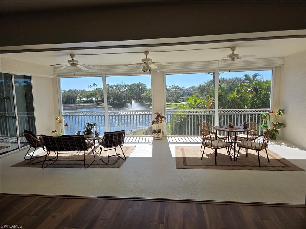 720 Waterford DR 302 NAPLES, FL 34113