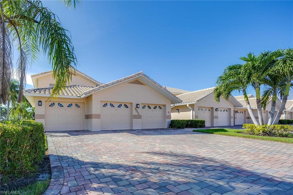 9022 Michael CIR 3 NAPLES, FL 34113