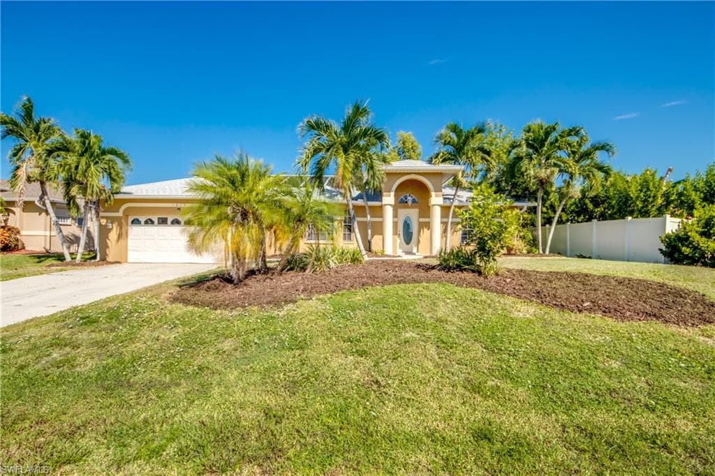 1613 SW 43rd ST CAPE CORAL, FL 33914