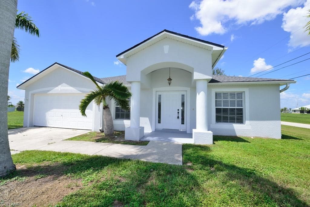 343 10th ST CAPE CORAL, FL 33909