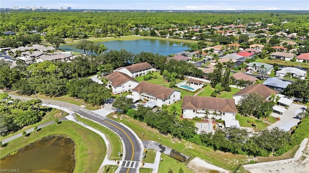 10241 Maddox LN 313 BONITA SPRINGS, FL 34135