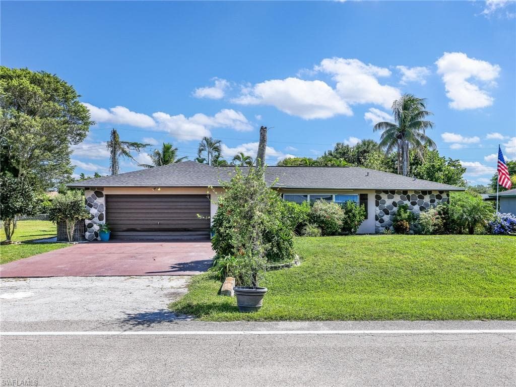 6765 Overlook DR FORT MYERS, FL 33919