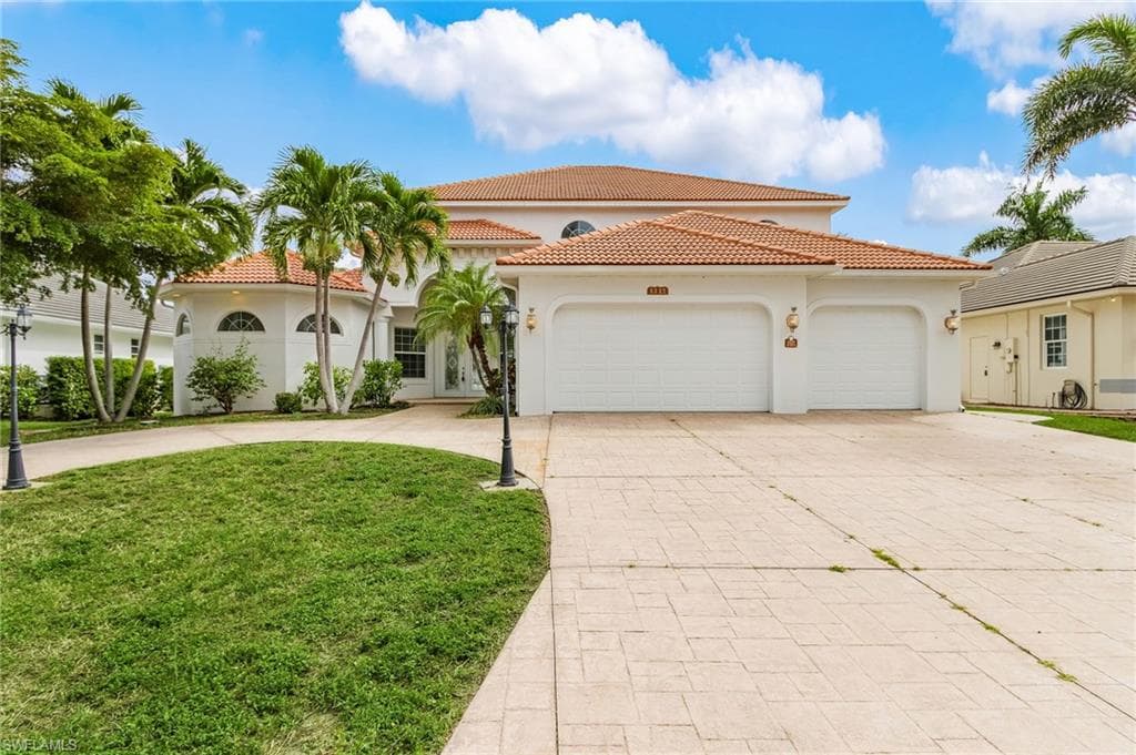 5327 SW 28th PL CAPE CORAL, FL 33914