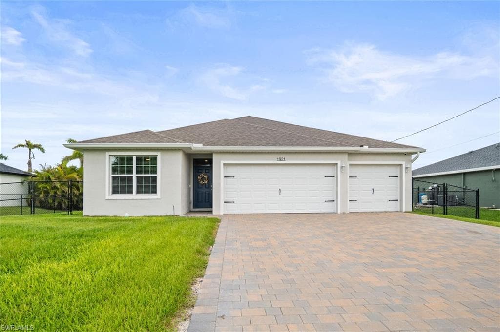 1921 23rd ST CAPE CORAL, FL 33993