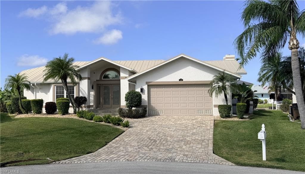 1236 Swan CT PUNTA GORDA, FL 33950