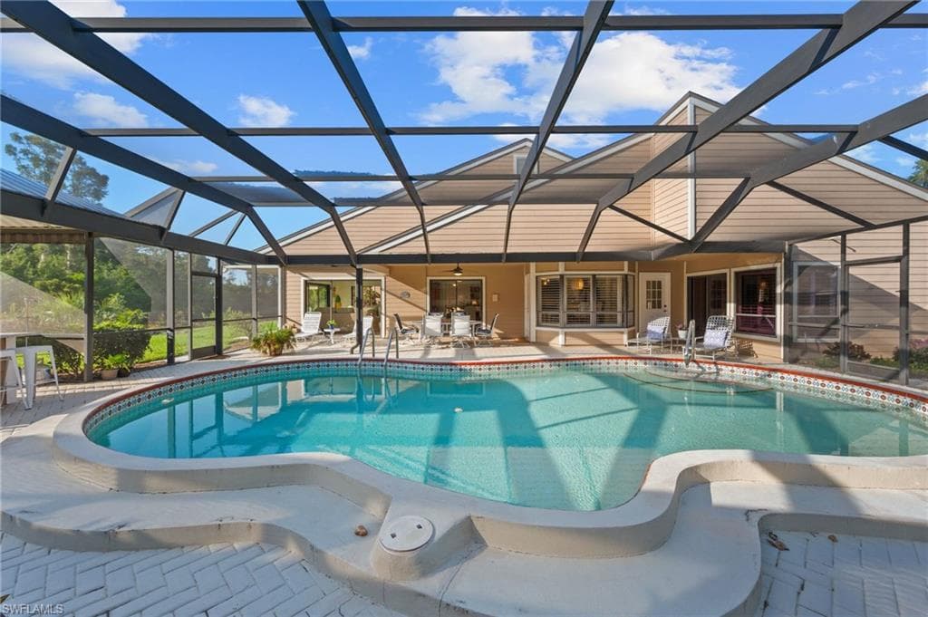 397 Edgemere WAY N 11 NAPLES, FL 34105