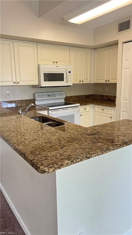 1260 Wildwood Lakes BLVD 305 NAPLES, FL 34104