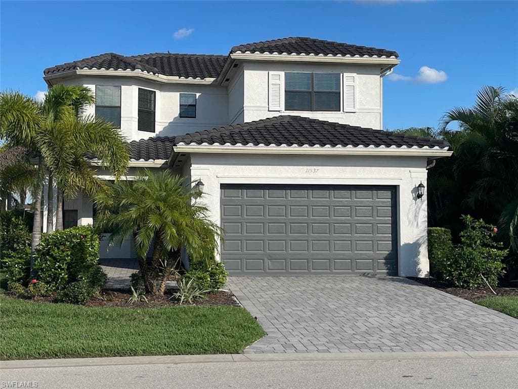 11537 Foxbriar LN FORT MYERS, FL 33913