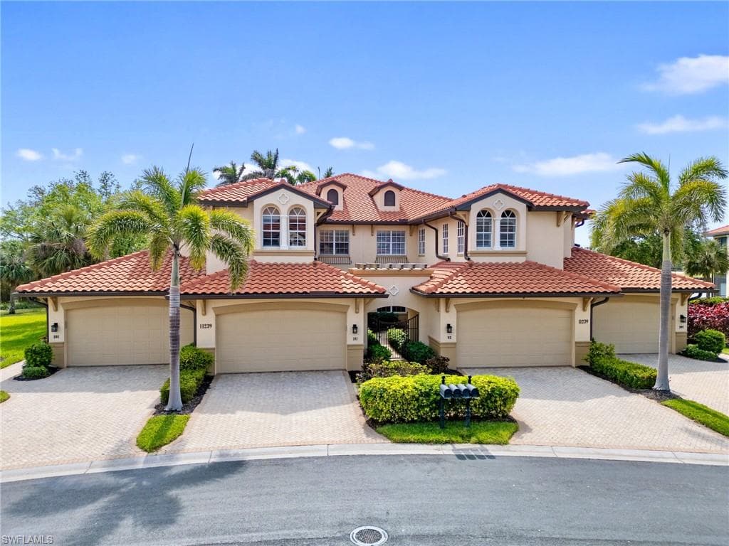 11239 Bienvenida CT 102 FORT MYERS, FL 33908