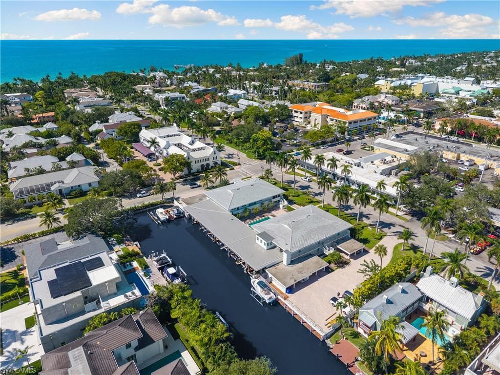 310 14th AVE S 310B NAPLES, FL 34102