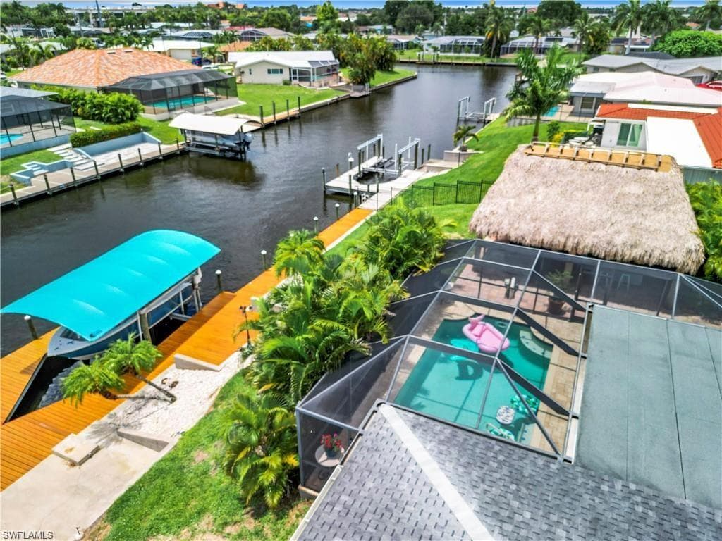 2818 17th PL CAPE CORAL, FL 33904