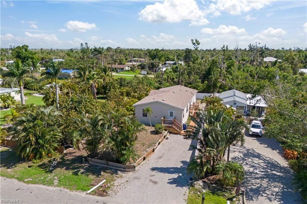 5529 Rainbow DR BOKEELIA, FL 33922