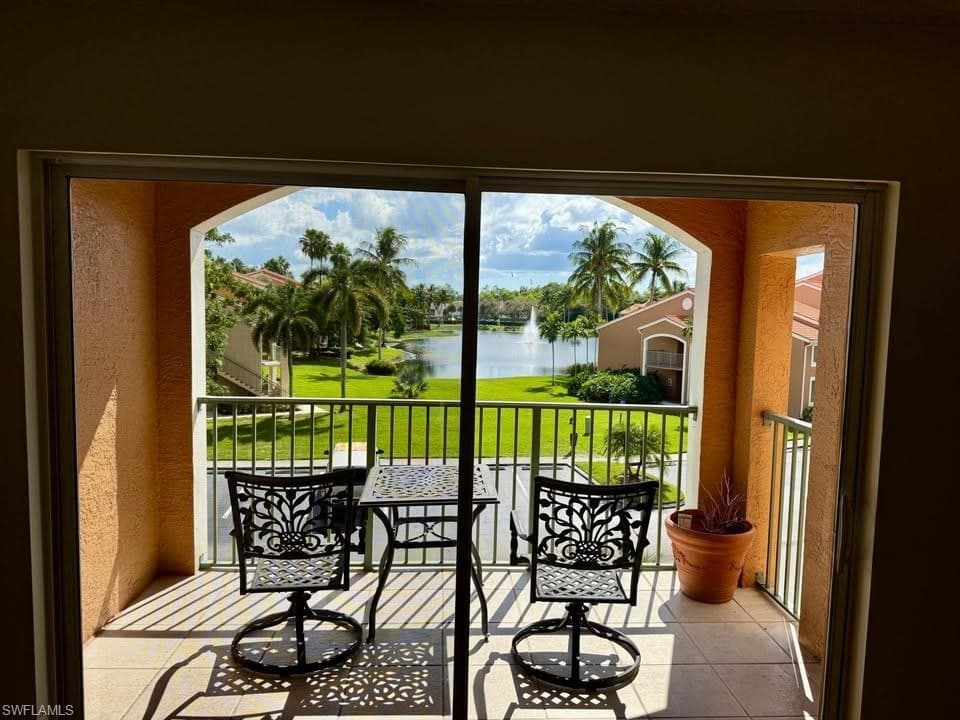 1240 Wildwood Lakes BLVD 303 NAPLES, FL 34104