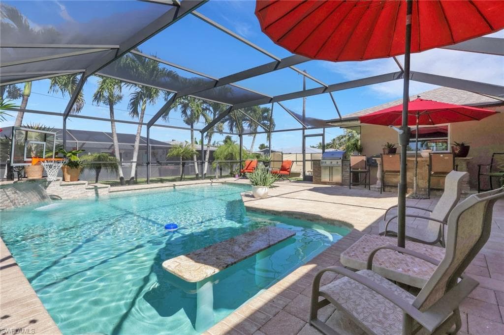1724 Lakeside TER NORTH FORT MYERS, FL 33903
