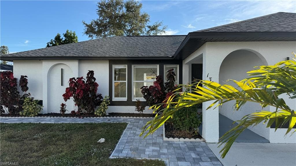 1324 SE 22nd TER CAPE CORAL, FL 33990