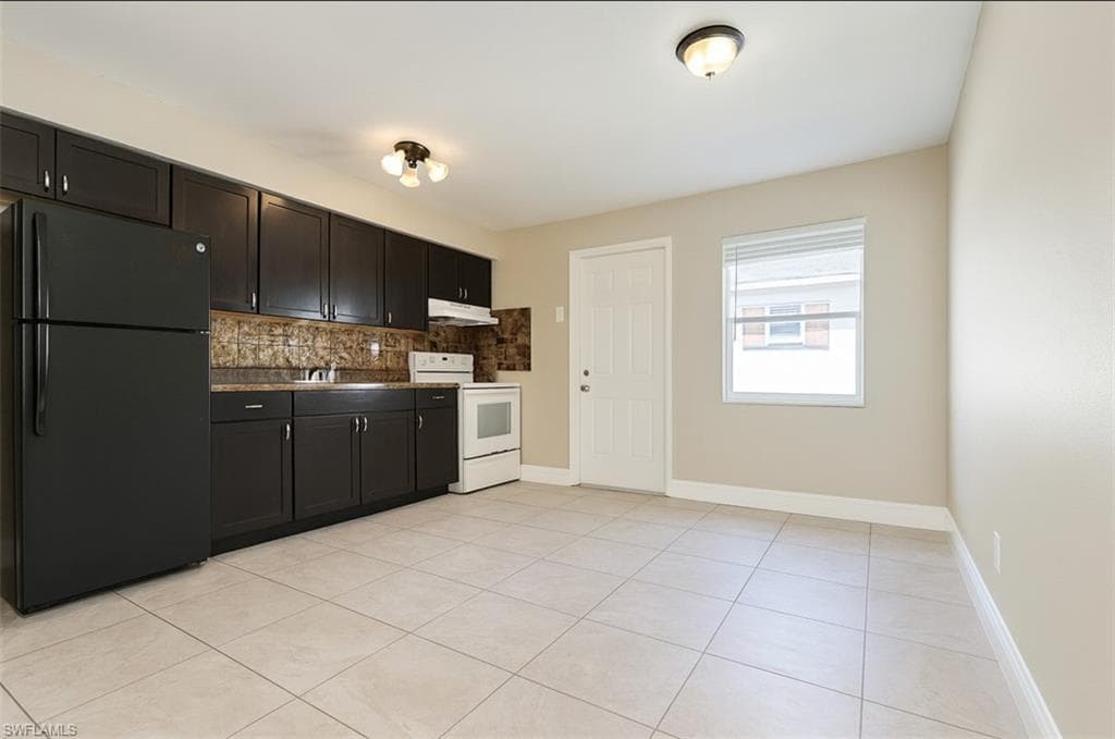 5417 4th AVE FORT MYERS, FL 33907