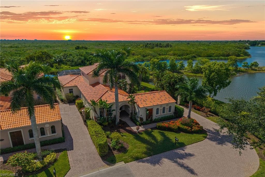 8589 Bellagio DR NAPLES, FL 34114