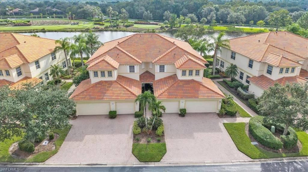 3110 Meandering WAY 101 FORT MYERS, FL 33905
