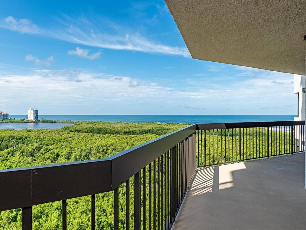 6001 Pelican Bay BLVD 1003 NAPLES, FL 34108