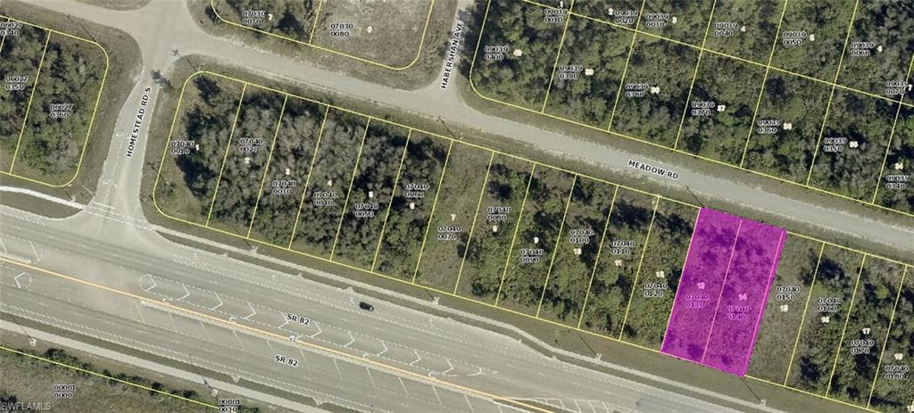 2726 Meadow RD LEHIGH ACRES, FL 33974