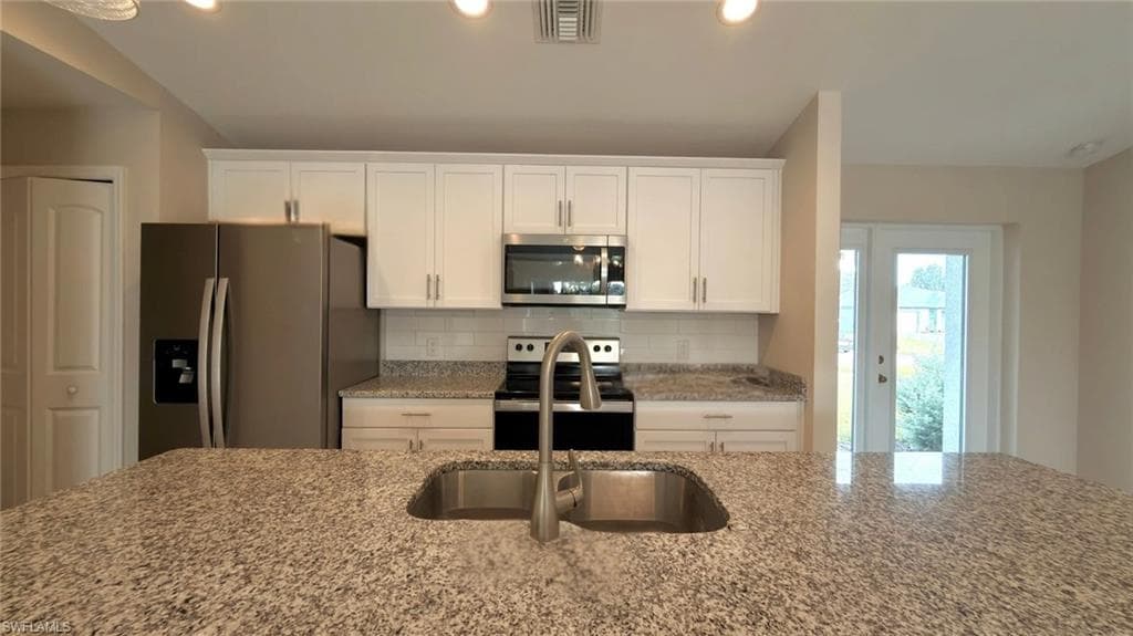 2920 NW 4th PL CAPE CORAL, FL 33993