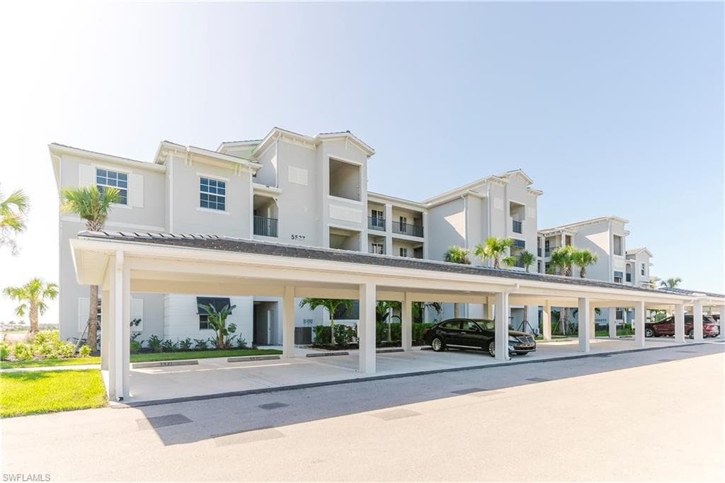 5527 DOUBLE EAGLE CIR 3818 AVE MARIA, FL 34142
