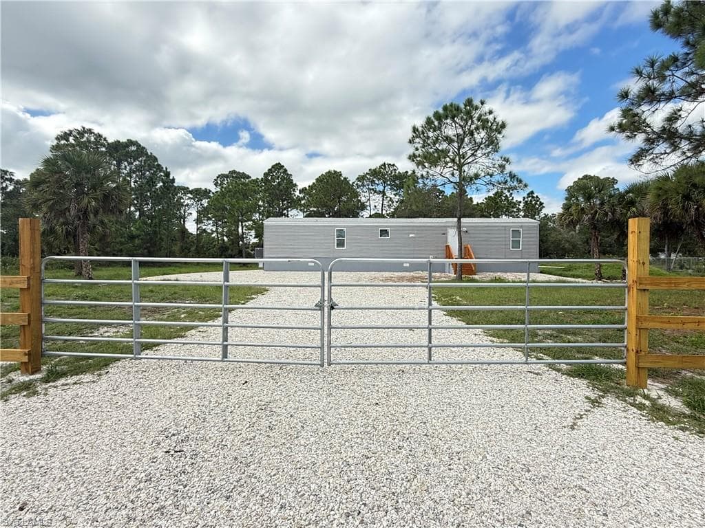 430 S Romero ST CLEWISTON, FL 33440