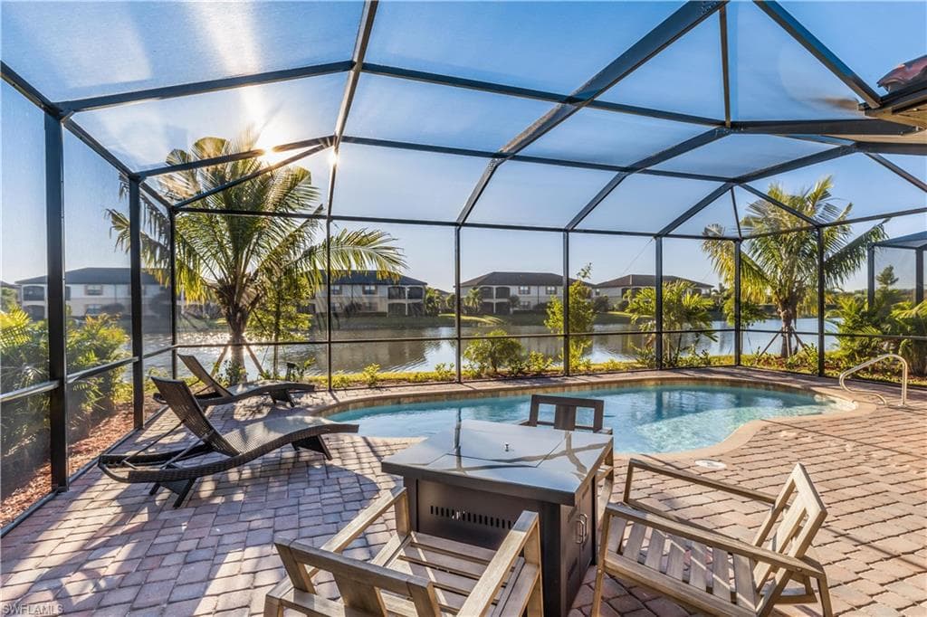 28081 Foxrock CT BONITA SPRINGS, FL 34135