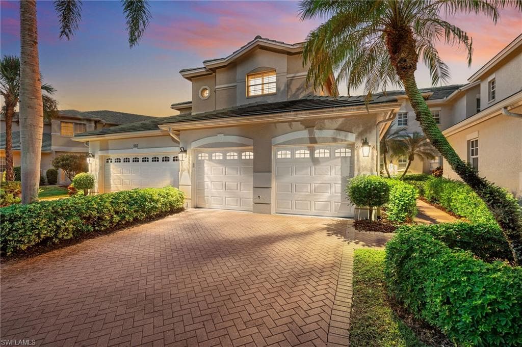 566 Vintage Reserve LN 21A NAPLES, FL 34119