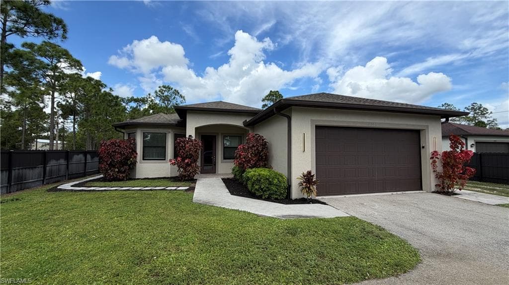 2725 56th AVE NE NAPLES, FL 34120