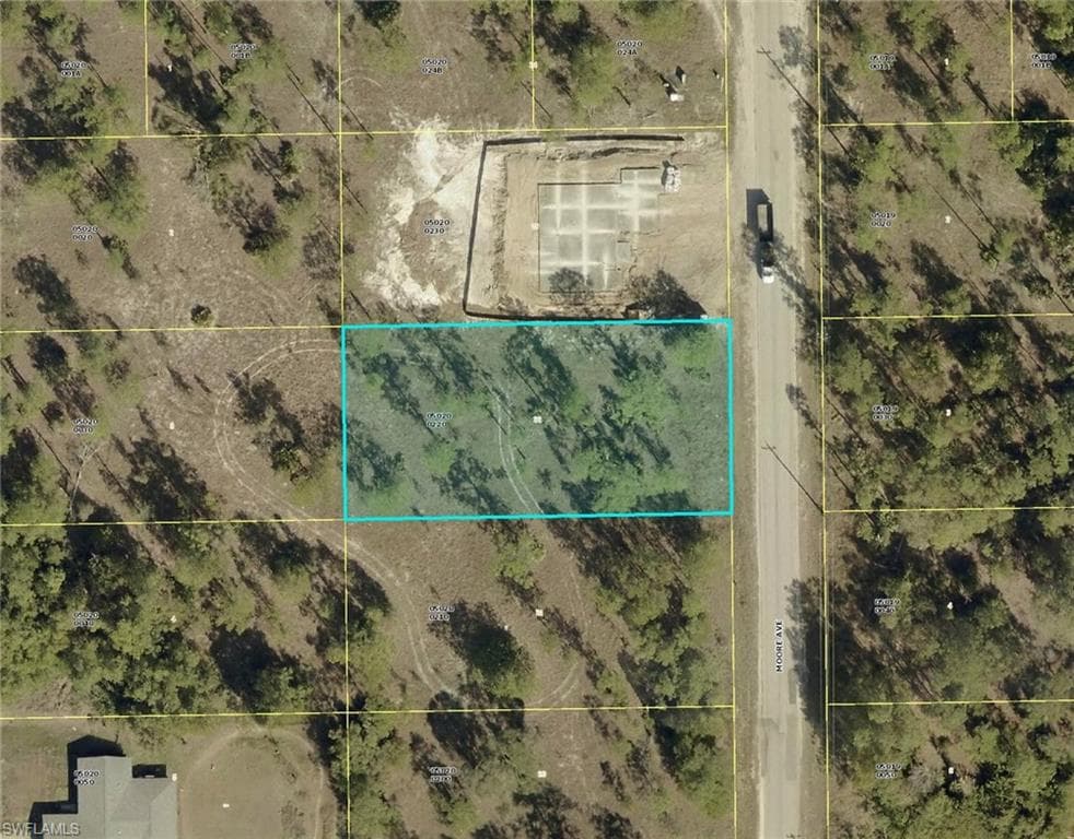 119 Moore AVE LEHIGH ACRES, FL 33936