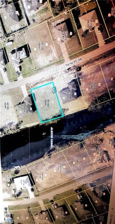 3753 NE 16th PL CAPE CORAL, FL 33909