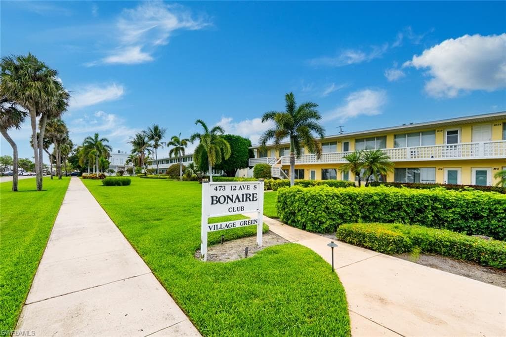 473 12th AVE S B2 NAPLES, FL 34102