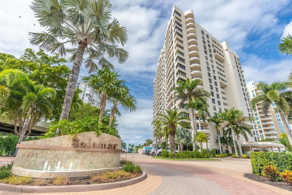 4451 GULF SHORE BLVD N 1005 NAPLES, FL 34103
