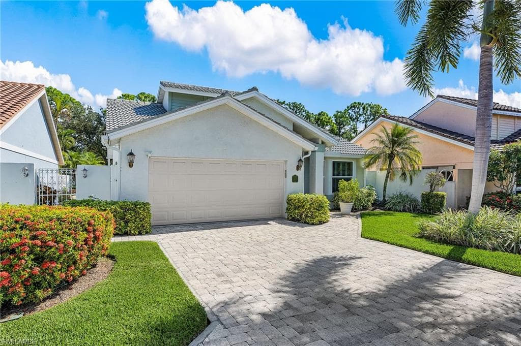 1178 Jardin DR NAPLES, FL 34104