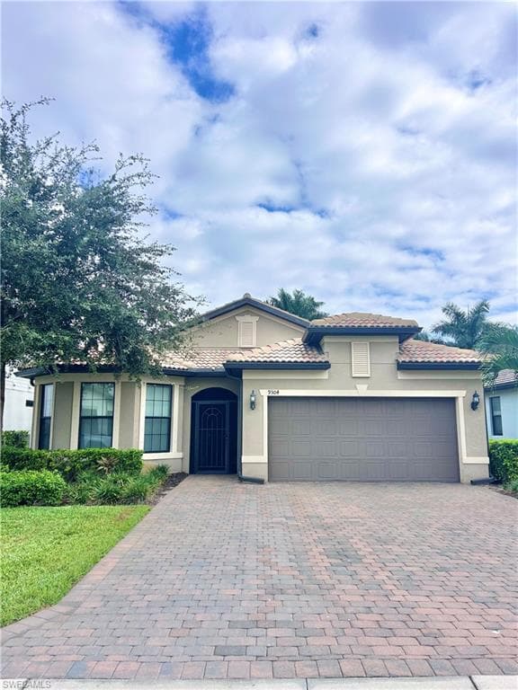 9304 Bexley DR FORT MYERS, FL 33967