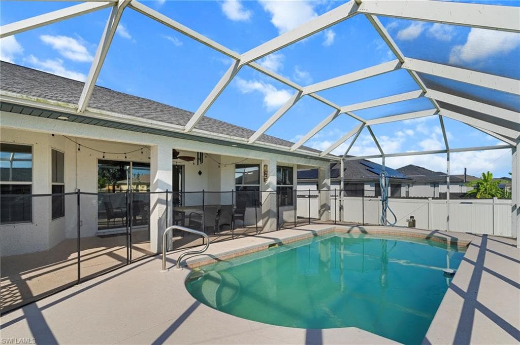 203 NW 4th AVE CAPE CORAL, FL 33993