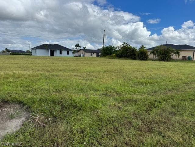 1935 Kismet PKWY E CAPE CORAL, FL 33909