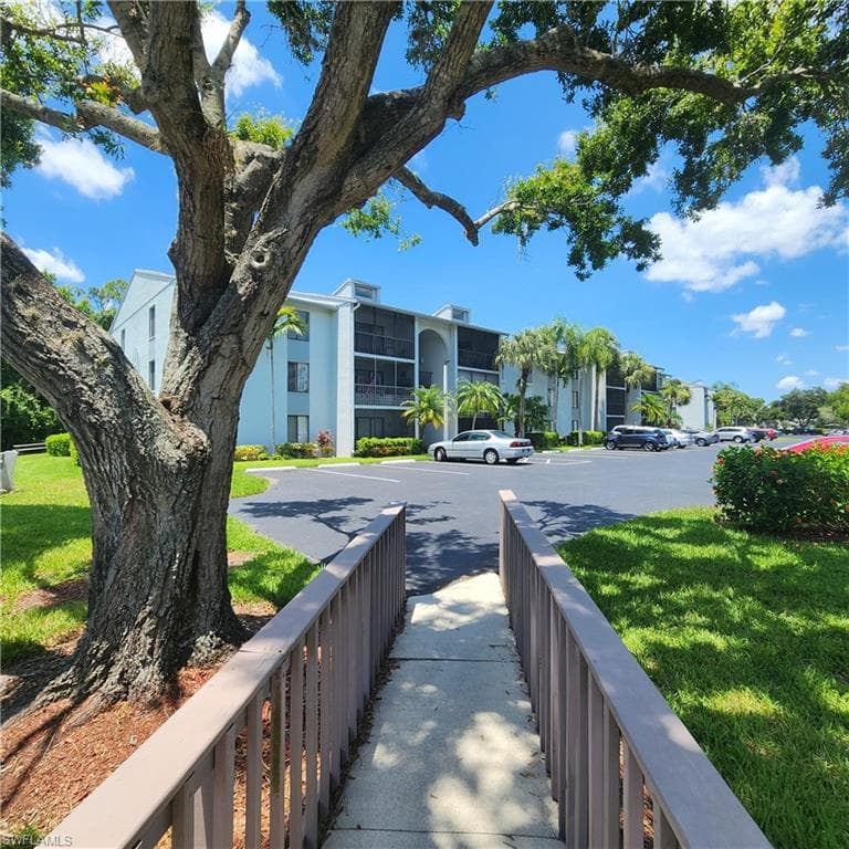 9650 Green Cypress LN 23-G3 FORT MYERS, FL 33905