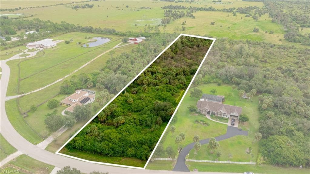18500 River Estates LN ALVA, FL 33920