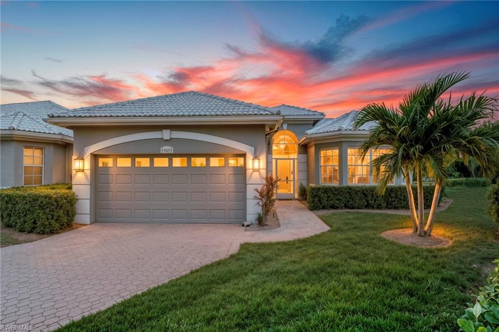 19415 Silver Oak DR ESTERO, FL 33967