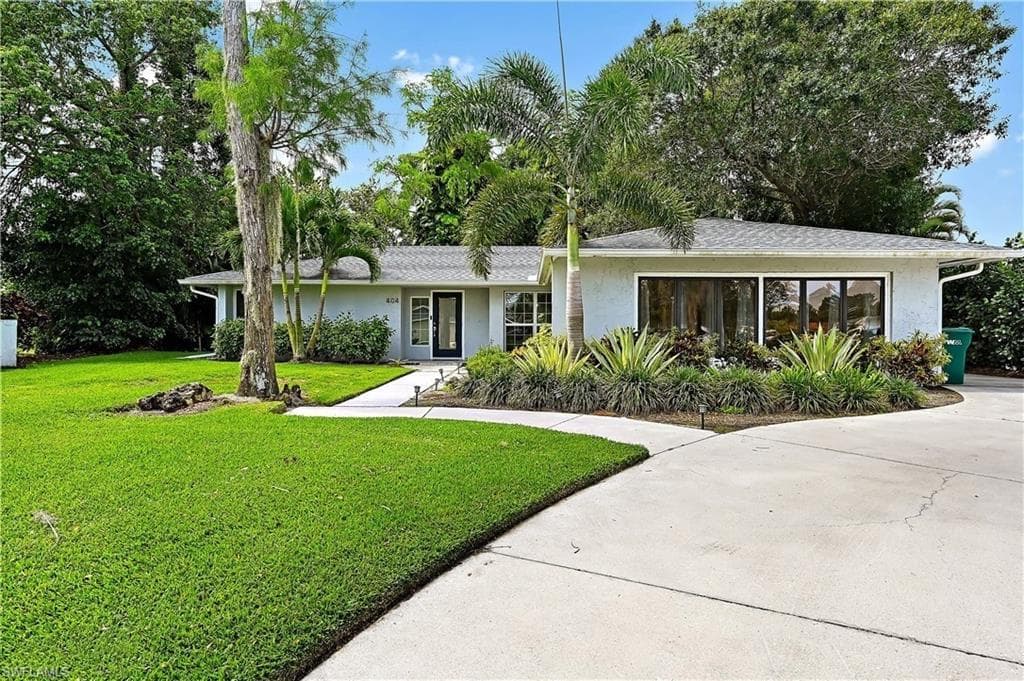 404 Marathon CT NAPLES, FL 34112