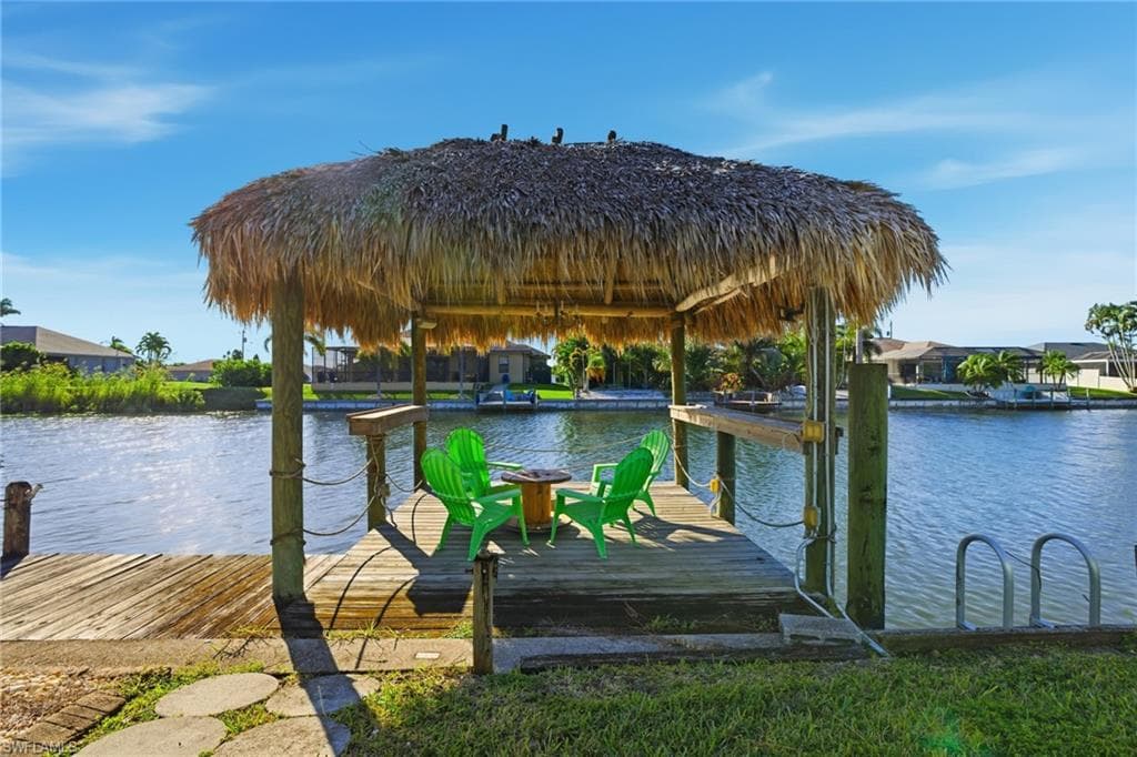 502 SW 7th TER CAPE CORAL, FL 33991