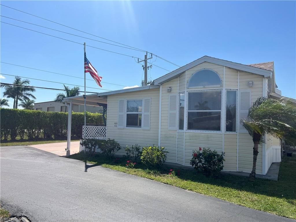 11011 Sunglow LN FORT MYERS, FL 33908
