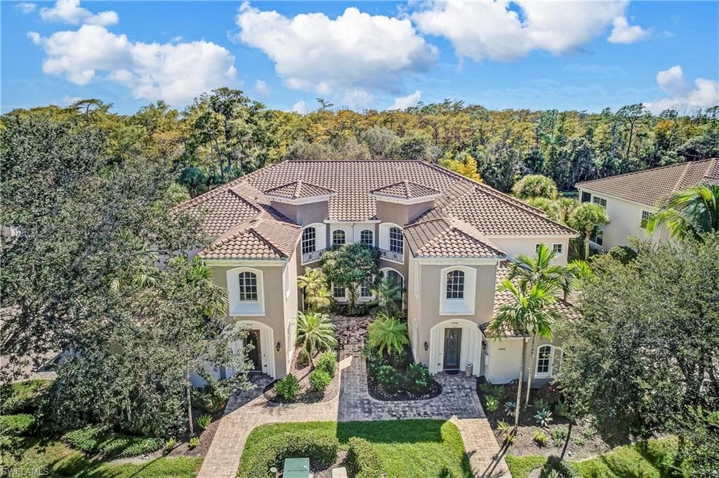 28468 Altessa WAY 202 BONITA SPRINGS, FL 34135