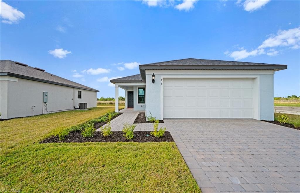 254 Silent Lake DR LEHIGH ACRES, FL 33936