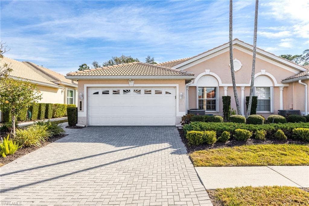 7678 Bay Lake DR FORT MYERS, FL 33907