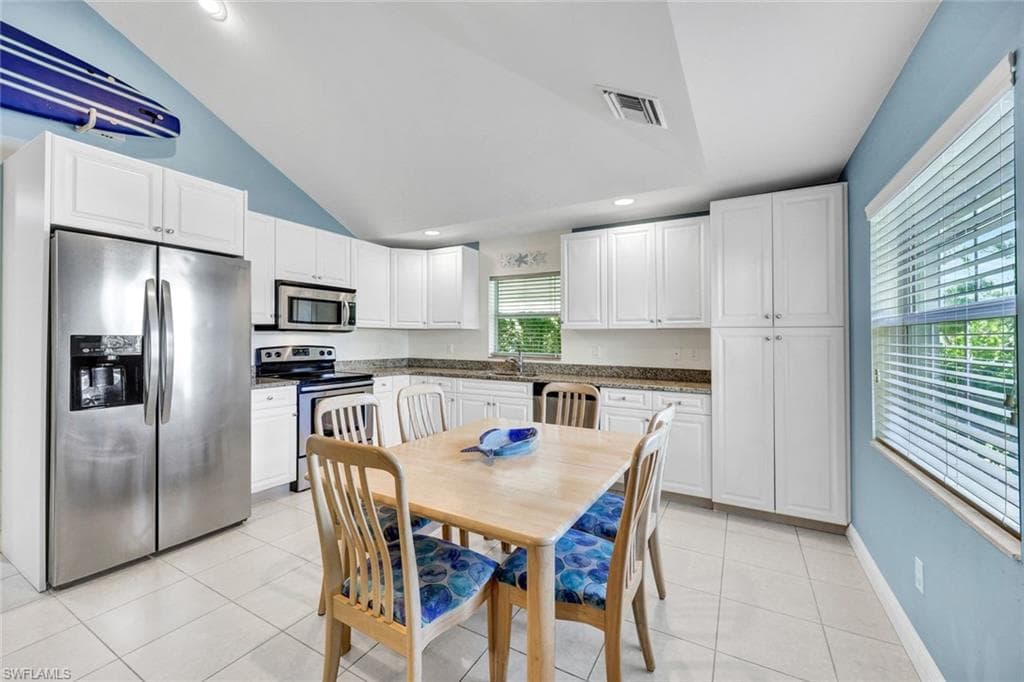 10170 Carolina ST BONITA SPRINGS, FL 34135